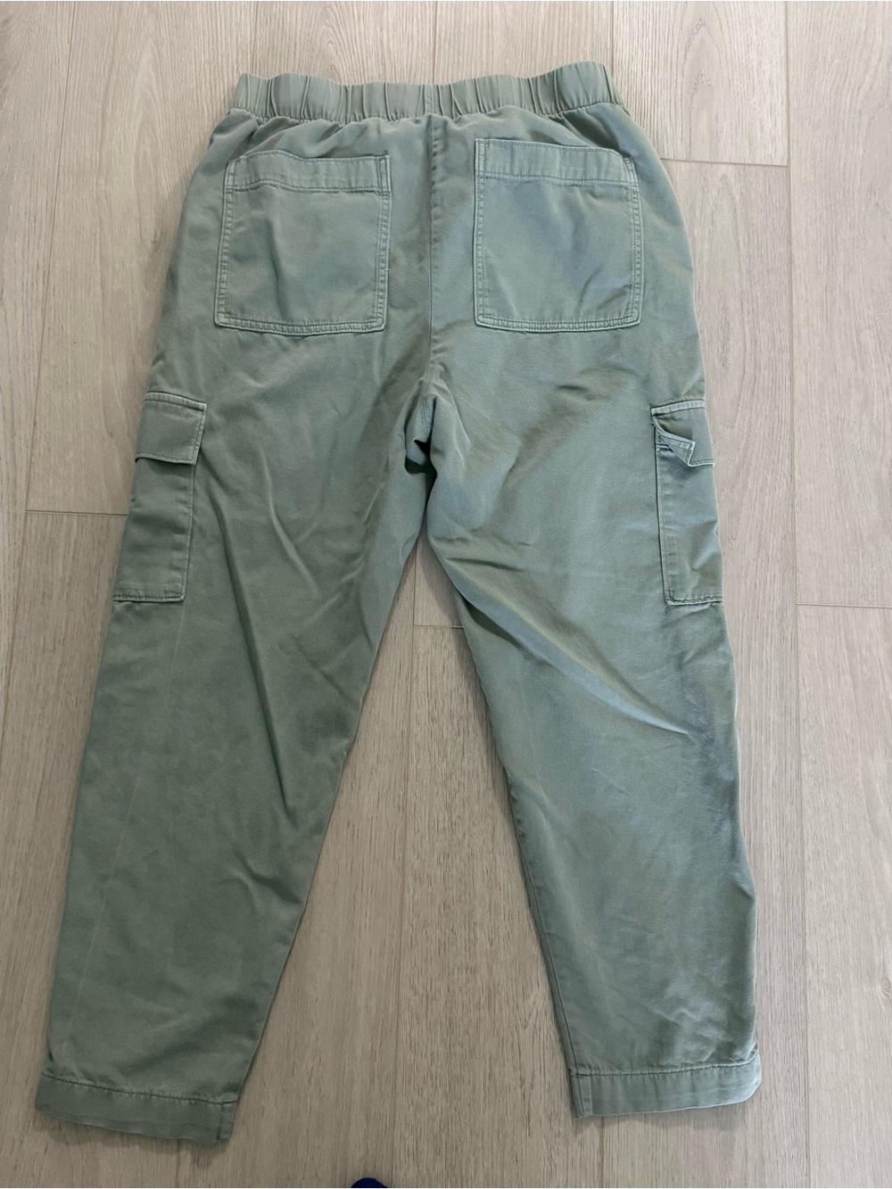 GAP Olive Green Cargo Jogger Pants - Picture 3 of 4